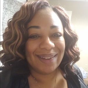 Meet your Posher, Romanda